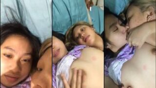 Bokep lesbian cipokan sambil dicolmekin